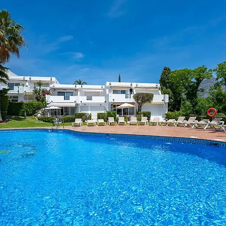 Golf Town House In Aloha With Pool&garden, Casa vacanze