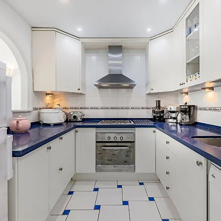 Casa vacanze Golf Town House In Aloha With Pool&garden, Marbella
